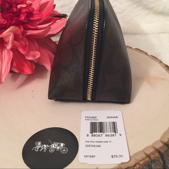 COACH Cosmetic case 17 in signature canvas - Picture 7 of 8